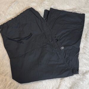 Cherokee Men's Dark Gray scrubs, size 4XL